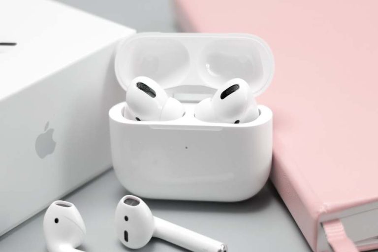 Can You Wear Airpods In The Shower